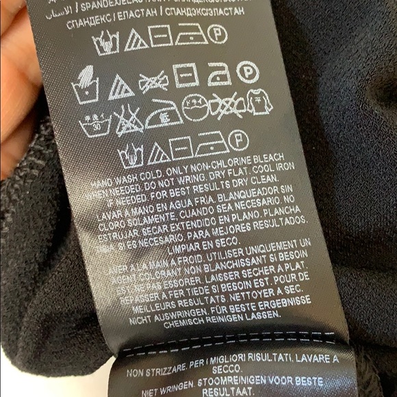 GUESS |  BODYSUIT - Picture 7 of 9